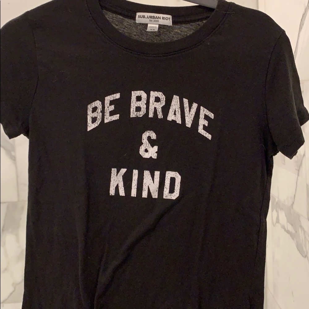 Tee shirt